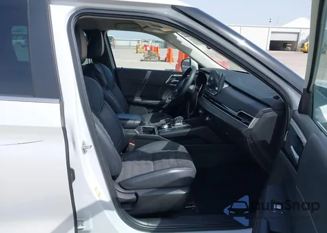 2022 Mitsubishi Outlander Black Edition 2Wd/Se 2.5 2Wd/Se Launch Edition 2Wd из США, поврежденный, VIN JA4J3UA89NZ090494